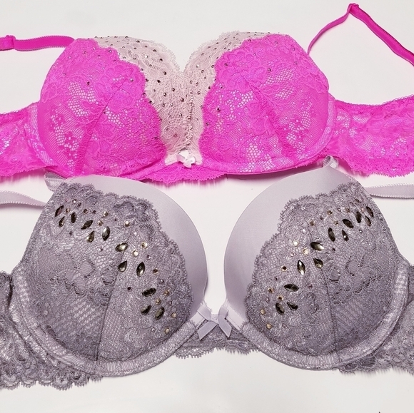 Bundle of 2 Victoria's secret Bras - Picture 2 of 5